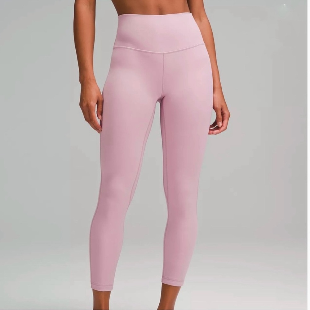 SHIPS FAST great condition LuluLemon athletica High-Rise Leggings in Light Pink